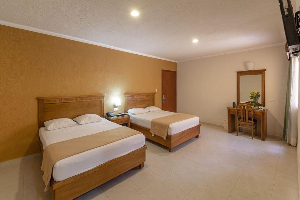 Tecnohotel Itzaes Меріда Екстер'єр фото